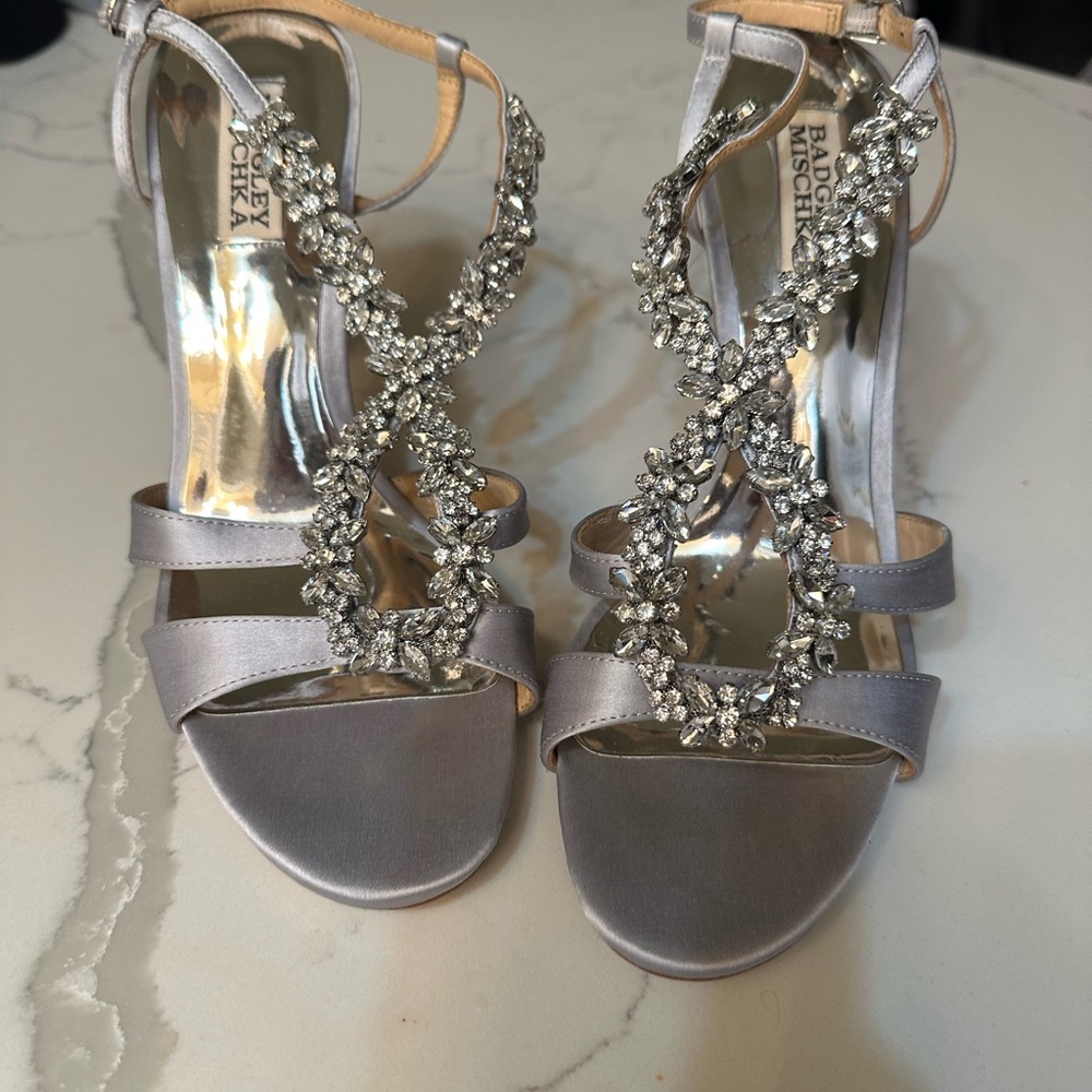 BEJEWELED BAGLEY MISHKA STRAPPY SILVER Sandal